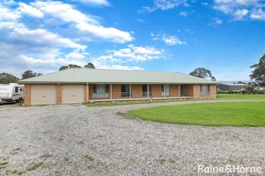 House For Sale - NSW - Nowra Hill - 2540 - Motivated vendors will entertain offers!  (Image 2)