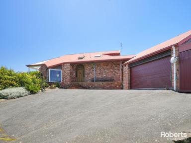 House For Sale - TAS - West Ulverstone - 7315 - Charismatic Family Home  (Image 2)