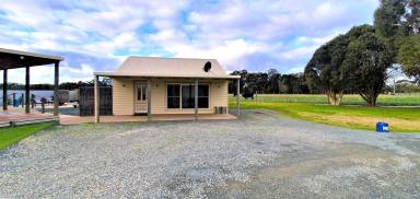 Unit Leased - VIC - Echuca - 3564 - COUNTRY RETREAT  (Image 2)