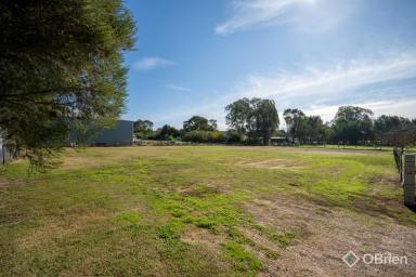 Residential Block For Sale - VIC - Oxley - 3678 - Private Land in the heart of Oxley  (Image 2)