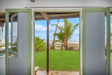 House Leased - QLD - Machans Beach - 4878 - Absolute Beachfront Cottage! UNDER APPLICATION!!  (Image 2)