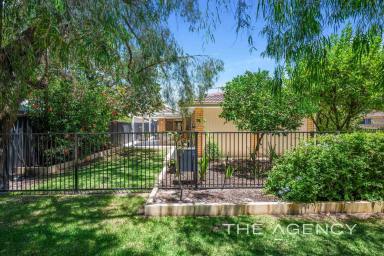 House Sold - WA - Brentwood - 6153 - NEWLY RENOVATED OASIS IN BRENTWOOD!  (Image 2)