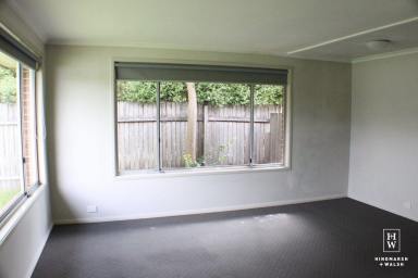 House Leased - NSW - Moss Vale - 2577 - Conveniently Located  (Image 2)