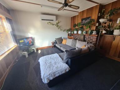 House Leased - TAS - Smithton - 7330 - 2 story 3 bedrooms home  (Image 2)