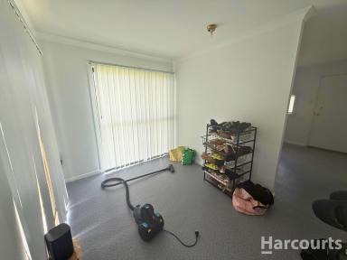 House Leased - QLD - Kalkie - 4670 - Charming 2-Bedroom Brick Home in a Tranquil Neighborhood  (Image 2)