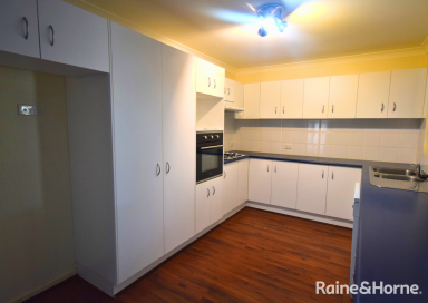 House Leased - NSW - Worrigee - 2540 - Spacious Family Home with Pool (Image 2)