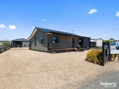 House For Sale - TAS - Primrose Sands - 7173 - Gorgeous beach home in prime location with sheds and room for the boat  (Image 2)