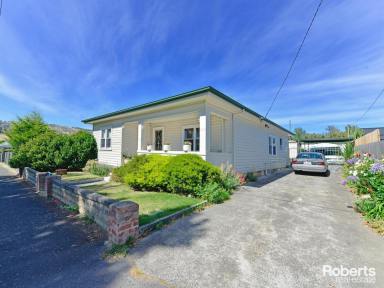 House For Sale - TAS - New Norfolk - 7140 - Lovely Home in an Excellent Location  (Image 2)