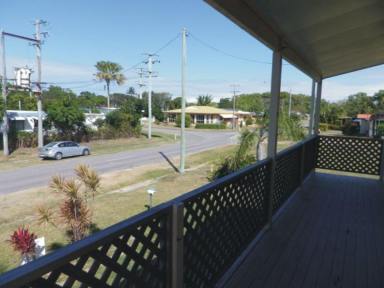 House Leased - QLD - Forrest Beach - 4850 - OCEAN BREEZES  (Image 2)