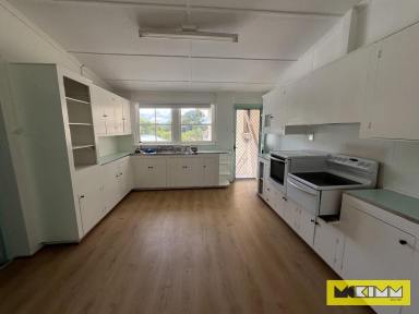 Flat Leased - NSW - South Grafton - 2460 - BIG UPSTAIRS FLAT WITH RECENT RENOVATIONS  (Image 2)