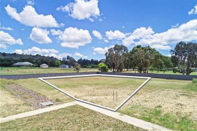 Residential Block For Sale - VIC - Mansfield - 3722 - HIGHTON PARK  (Image 2)