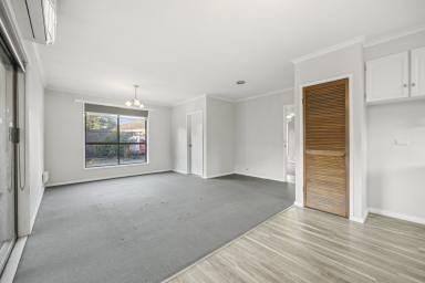 Unit For Lease - VIC - Ballarat North - 3350 - TWO BEDROOM UNIT CLOSE TO ALL AMENITIES  (Image 2)