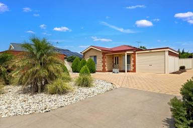 House Sold - VIC - Red Cliffs - 3496 - Immaculate townhouse!  (Image 2)