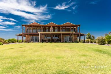 House For Sale - WA - Kalbarri - 6536 - Huge price reduction - Size, Space & Stunning Coastal Views  (Image 2)