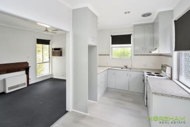 House Leased - VIC - Horsham - 3400 - Updated 3 bedroom home!  (Image 2)