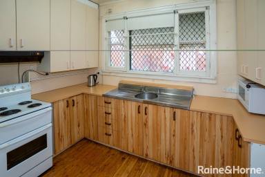 House For Lease - NSW - Wagga Wagga - 2650 - CENTRAL LOW MAITENANCE LIVING  (Image 2)