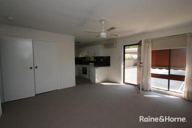 Unit For Lease - NSW - Wagga Wagga - 2650 - CAN'T BEAT CRAMPTON  (Image 2)