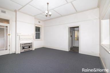 House For Lease - NSW - Wagga Wagga - 2650 - CENTRAL CHARM (Image 2)