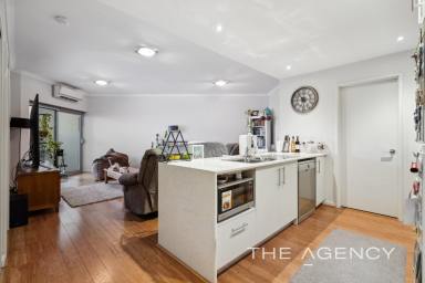 Apartment Sold - WA - Perth - 6000 - Spacious One Bedroom Luxury!  (Image 2)