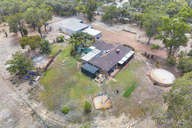 Acreage/Semi-rural Auction - WA - Stake Hill - 6181 - Escape to Nature on this Expansive 2.03Ha Block in Stake Hill, Just Moments Away from Everything you Need!  (Image 2)