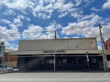 Hotel/Leisure For Sale - VIC - Elmore - 3558 - FREEHOLD PUB WITH ADDITIONAL OPTIONS ( ACCOMMODATION / RESIDENCE / CAFE OR OTHER BUSINESS ADVENTURE - STCA)  (Image 2)