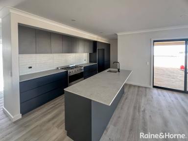 House For Lease - NSW - Gobbagombalin - 2650 - GOBBAGOMBALIN FAMILY HOME  (Image 2)