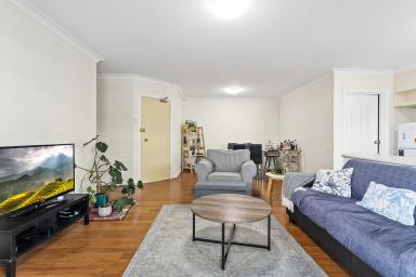 Unit Sold - NSW - Wollongong - 2500 - Modern, Central CBD Apartment.  (Image 2)