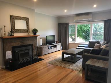 House Leased - VIC - Gapsted - 3737 - Stunning 4 Bedroom Fully Furnished Home  (Image 2)