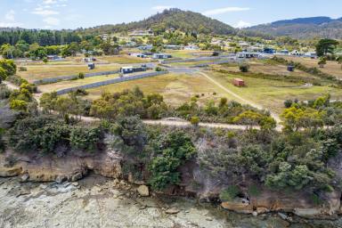 Residential Block For Sale - TAS - Nubeena - 7184 - Elevated vacant waterfront allotment an easy stroll to country seaside town conveniences  (Image 2)
