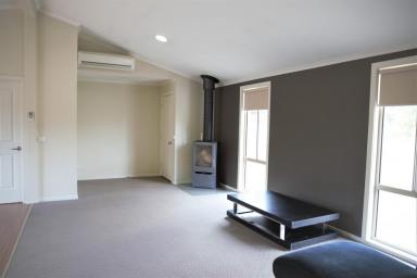 House Leased - VIC - Mansfield - 3722 - Convenient Family Living  (Image 2)