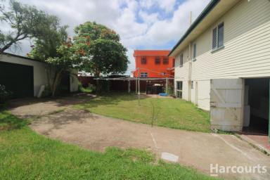 House For Sale - QLD - Bundaberg Central - 4670 - 3 Bedroom Home a Stones Throw From Shopping Hubs  (Image 2)