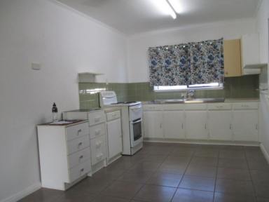Flat Leased - QLD - Ingham - 4850 - 2 Bedroom downstair flat available from 07.02.24 IN TOWN  (Image 2)