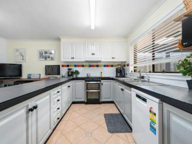 House Sold - VIC - Bairnsdale - 3875 - QUALITY FAMILY HOME IN A POPULAR NEIGHBOURHOOD  (Image 2)