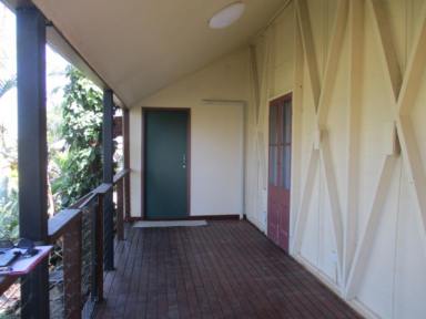 House Leased - QLD - Ingham - 4850 - 3 BEDROOM HOME COMING AVAILABLE MARCH/APRIL   $340 PER WEEK  (Image 2)