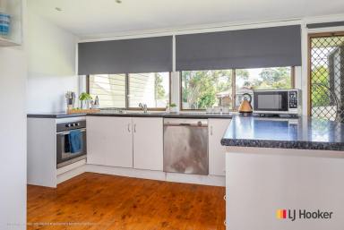 House For Sale - NSW - Batemans Bay - 2536 - Development potential Zoned R3......721m2 block  (Image 2)