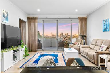 Apartment For Sale - WA - South Perth - 6151 - WHAT A VIEW!  (Image 2)