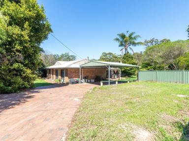House For Sale - NSW - Kalaru - 2550 - OVER HALF AN ACRE, IN A GREAT LOCATION!  (Image 2)