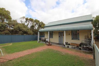 House Leased - WA - Wagin - 6315 - 3 Bedroom Cozy Cottage  (Image 2)