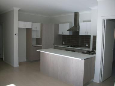 House Leased - VIC - Bairnsdale - 3875 - MODERN TOWNHOUSE AT REAR OF BLOCK  (Image 2)