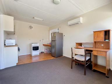 Unit Leased - VIC - Swan Hill - 3585 - Central 1 bedroom unit  (Image 2)