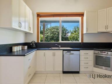 House For Sale - TAS - West Ulverstone - 7315 - Historic Character Home with Ocean Views  (Image 2)