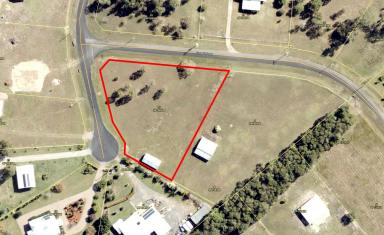 Residential Block Sold - QLD - Cardwell - 4849 - Vacant rural block with shed close to boat ramp         with two street access  (Image 2)
