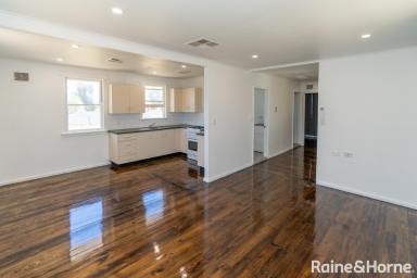 House Leased - NSW - Ashmont - 2650 - RENOVATED ASHMONT LIVING  (Image 2)