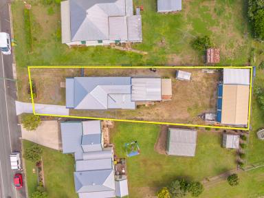 House Sold - QLD - Gympie - 4570 - Renovated Cottage Close to Everything  (Image 2)