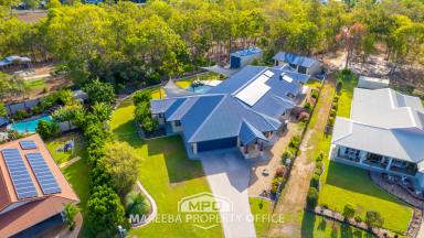 House Sold - QLD - Mareeba - 4880 - SENSATIONALLY SPACIOUS EXECUTIVE HOME  (Image 2)
