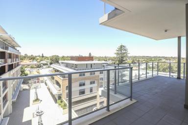 Apartment Sold - WA - East Fremantle - 6158 - High Ceilings, Huge Balcony, High End Apartment +  Car Bay for 2 Cars!!!  (Image 2)