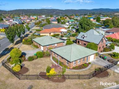 House Sold - TAS - Prospect - 7250 - Sunny Unit With Lots To Offer!  (Image 2)