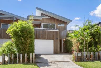 Duplex/Semi-detached Sold - NSW - Werri Beach - 2534 - Modern Beachside Luxury  (Image 2)