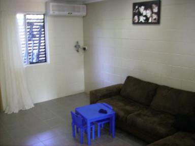 Flat Leased - QLD - Ingham - 4850 - 1 OF ONLY 2 FLATS OUT OF KNOW FLOOD - TOP FLOOR $290 PER WEEK  (Image 2)