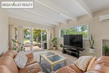 House For Sale - NSW - Bega - 2550 - ONE OF BEGA'S FINEST HOMES  (Image 2)